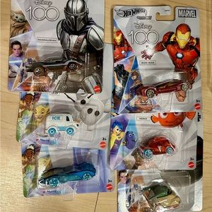 Hot wheels Disney 100 Star Wars Elsa nemo Olaf grogu iron man mandalorian